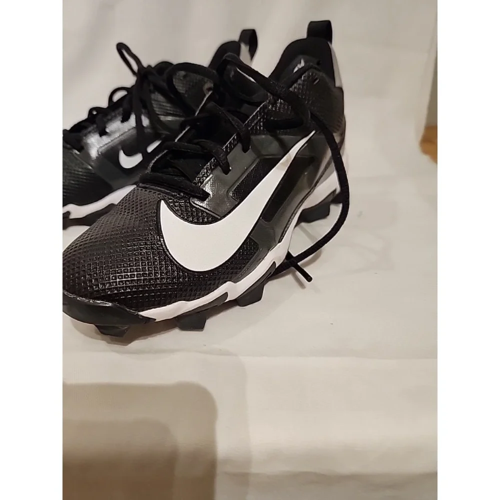 Nike‎ Alpha Youth Size 4.5Y Black Gray Cleats FQ4012-001